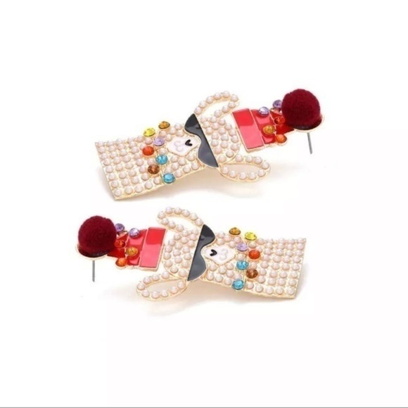 Llama Drop Earrings - Picture 2 of 4